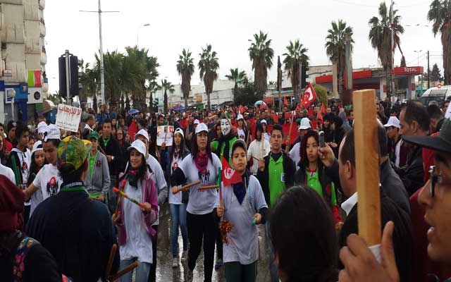 تضامن مغربي مع تونس ضد الإرهاب