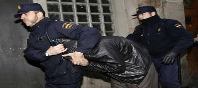 الحرس المدني الإسباني يعتقل شخصين من أصول مغربية متهمين بتجنيد مقاتلين لفائدة "داعش"