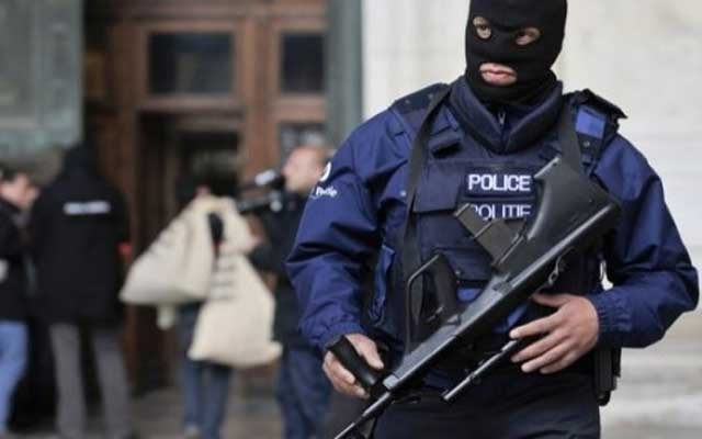 بوليس بلجيكا يعتقل عدة أشخاص على صلة بهجمات باريس