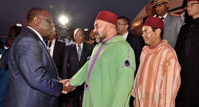 الملك يجري مباحثات على انفراد مع الرئيس السنغالي