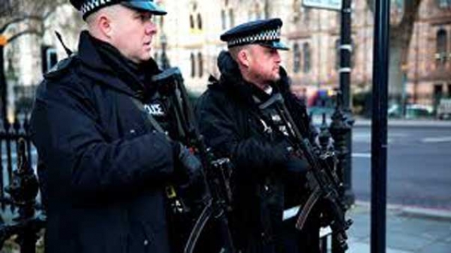 بريطانيا تعتقل شخصا 7 في إطار التحقيق في هجوم مترو لندن