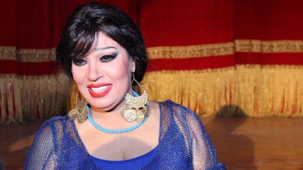 الفنانة فيفي عبده: "أنا بموت.. أدعو لي ربنا يشفيني"