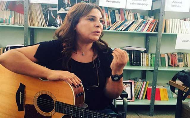 الفنانة سعيدة فكري رفقة ابنتها للمرة الأولى