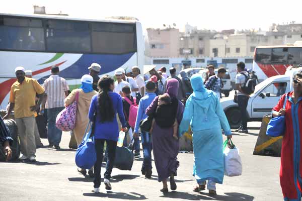 أزمة" كورونا"...أرباب الحافلات يستغلون حالة الطوارئ لمص دماء الراغبين في السفر