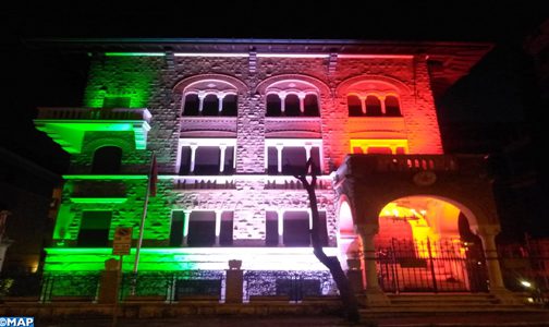 كوفيد-19 : في مبادرة تضامنية مع إيطاليا مبنى سفارة المغرب بروما يتزين بألوان العلم الإيطالي