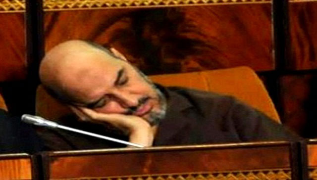 "النائم" البرلماني أبوزيد يفيق من سباته ويتحالف مع " كورونا" (مع فيديو)