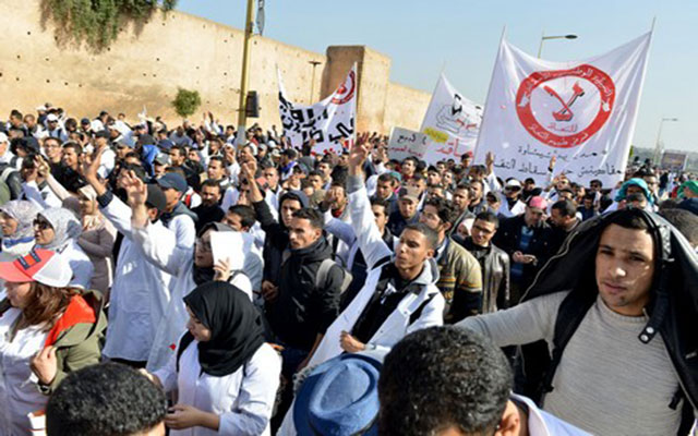 مراكش..جمعية حقوقية تدافع عن حق الأساتذة المتعاقدين في الإحتجاج