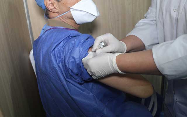 وزارة الصحة تكشف رقم عدد الملقحين ضد "كوفيد-19" إلى حدود 31 يناير