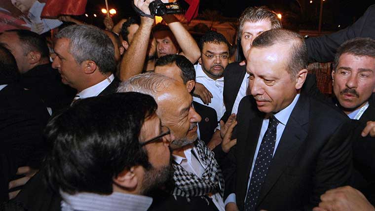 كيف تشكل أحداث تونس ضربة قوية لتركيا؟