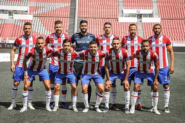 إبعاد المغرب التطواني من كأس الكونفدرالية وتعويضه ببركان يثير جدلا