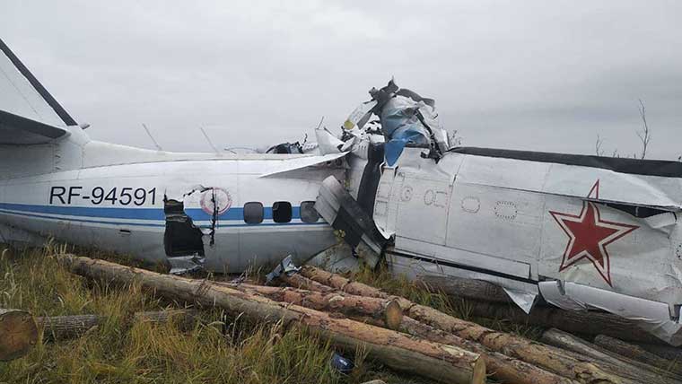 مصرع 16 شخصا في تحطم طائرة تقل مظليين بروسيا