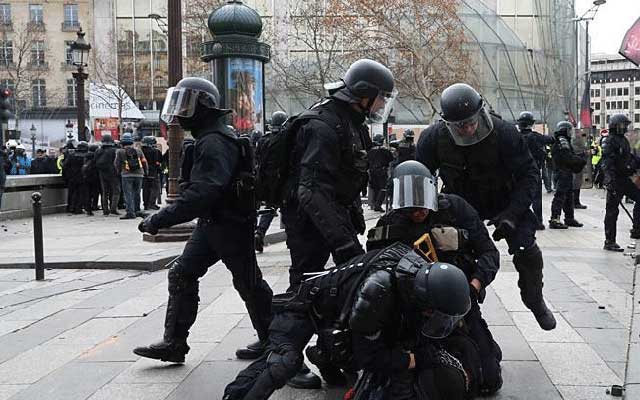 اعتقالات واسعة بفرنسا عقب تجدد أعمال العنف مع احتجاجات القوميين في كورسيكا