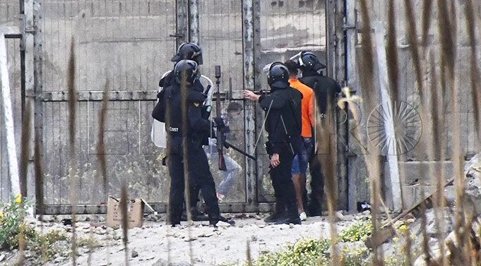 قاصران مغربيان يقودان 6 حراس مدنيين للمثول أمام النائب العام بسبتة المحتلة