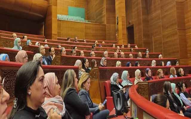 النعم ميارة يحتفل بموظفات مجلس المستشارين بالموازاة مع الملتقى الرابع للمجلس