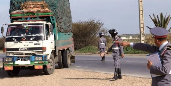 سيدي إفني.. إحالة سائق بحوزته طنين ونصف من الدقيق المدعم على النيابة العامة