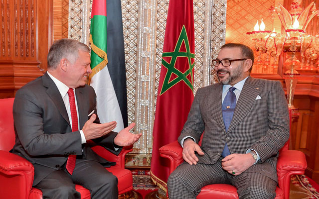 الملك محمد السادس يجري محادثات هاتفية مع العاهل الأردني