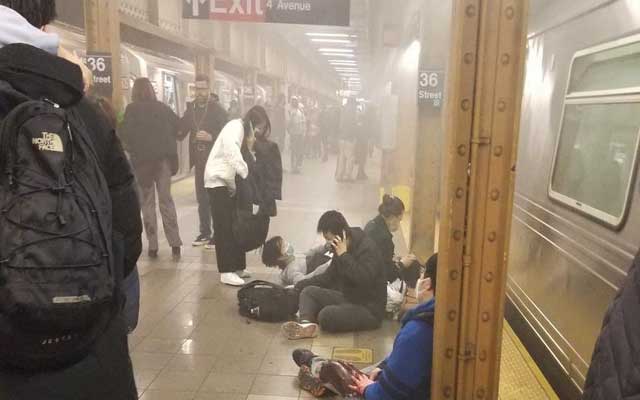 أمريكا: إصابة 13 شخصا على الأقل في إطلاق نار بمحطة مترو بنيويورك(مع فيديو)