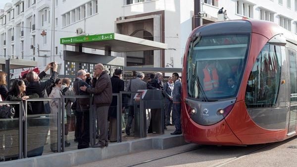 عذاب البيضاويين مع قلة وسائل النقل الحضري تتضاعف في شهر الصيام