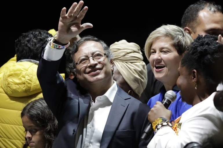 "غوستافو بيترو" أول رئيس يساري في تاريخ كولومبيا