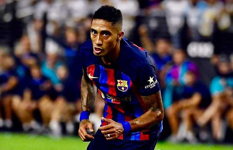 "رافينيا" يقود برشلونة للفوز في الكلاسيكو الأمريكي