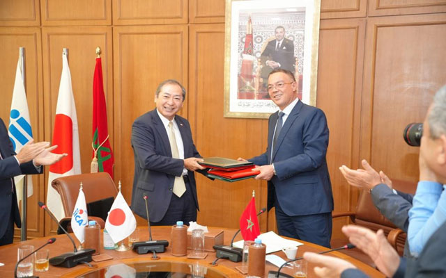 وقعها لقجع مع سفير اليابان: حكومة طوكيو تقدم قرضا لدعم قطاع التعليم بالمغرب