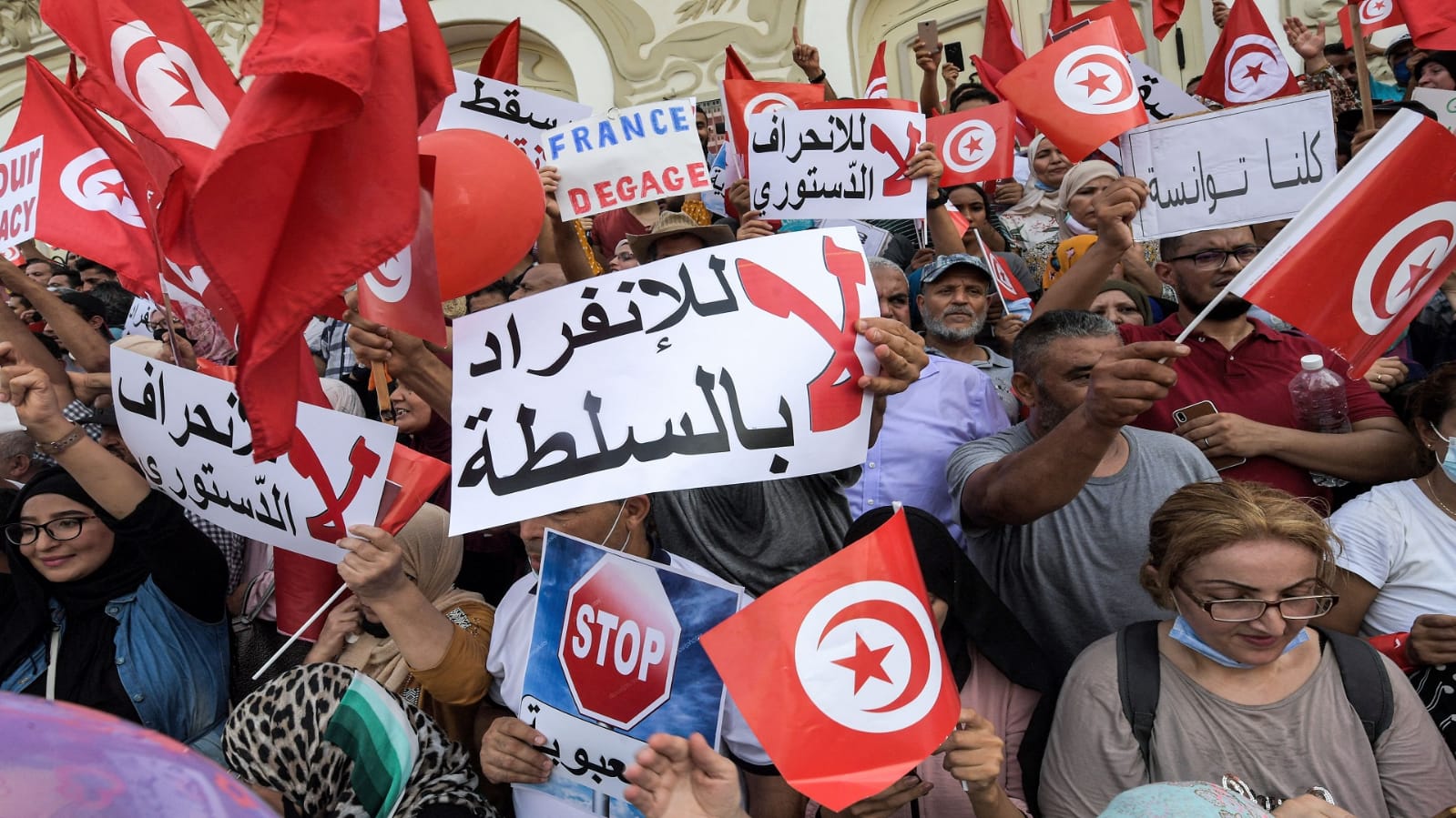 ائتلاف "صمود": رئيس جمهورية تونس اختار منحى إقصائيا لتركيز حكم فردي