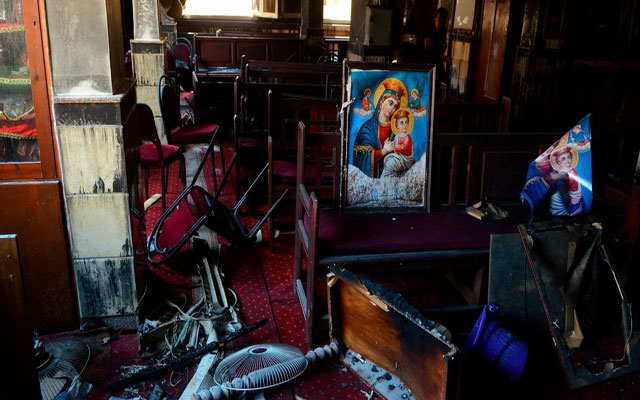 مصر.. وفاة 41 مواطنا في حريق كنيسة الشهيد أبوسيفين بإمبابة