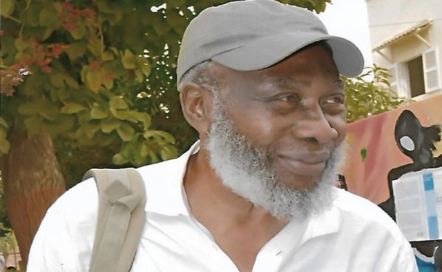 الشاعر الكاميروني "بول داكيو" يفوز بجائزة "تشيكايا أوتامسي" للشعر الإفريقي