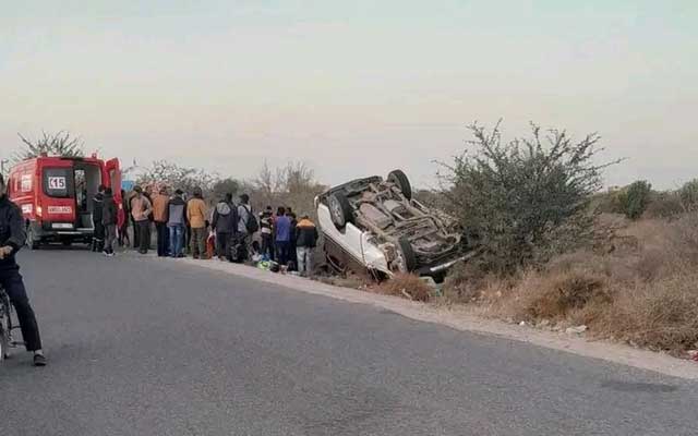 إصابة 16 مواطنا إفريقيا إثر انقلاب شاحنة تقلّ زراعين ضواحي تارودانت