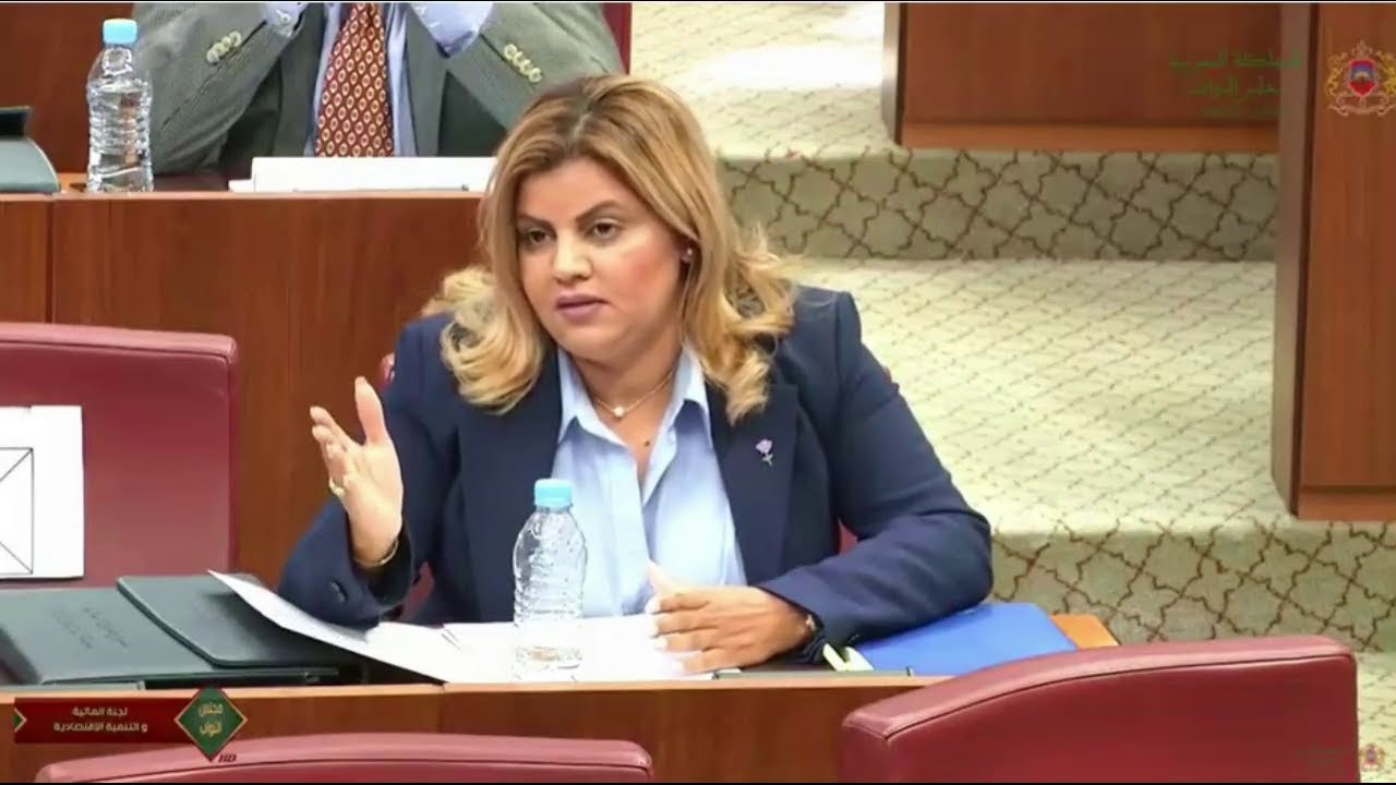 عائشة الكرجي ترد على وزير النقل واللوجستيك في قبة البرلمان 