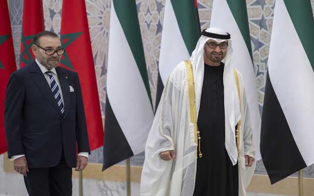 الملك محمد السادس يجري مباحثات على انفراد مع رئيس دولة الإمارات