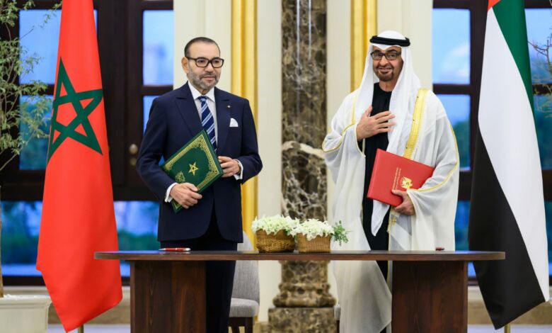 الملك والرئيس الإماراتي يترأسان مراسم تبادل العديد من مذكرات التفاهم الموقعة بين البلدين