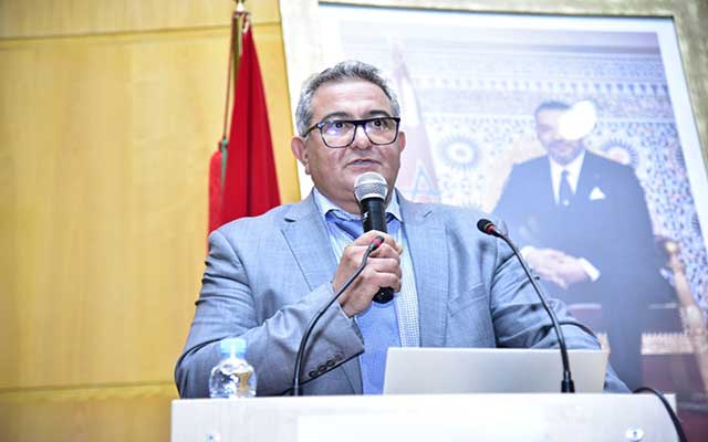 خلفاوي يدعو إلى الإدماج "المتوازن" للذكاء الاصطناعي في التعليم