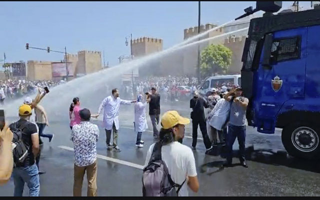 الجامعة الوطنية للصحة تقاطع لقاء وزير الصحة وتطالب باعتذار الحكومة 
