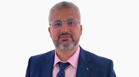 منير لكماني: حين يُختبر الولاء