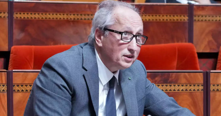 النقابات التعليمية تطالب وزير التربية الوطنية بالإسراع في إخراج النظام الأساسي للمبرزين للتربية والتكوين